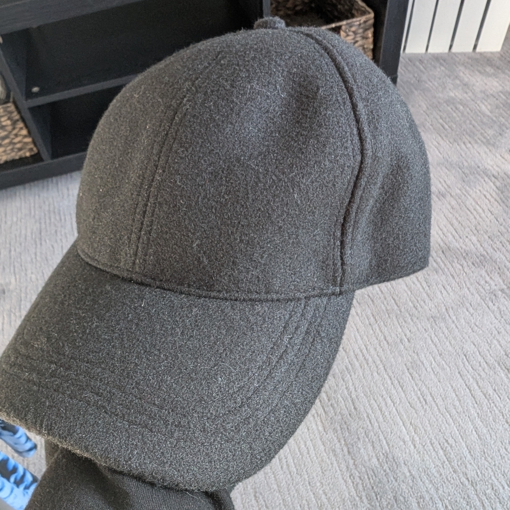 Women's Black Wool Cap